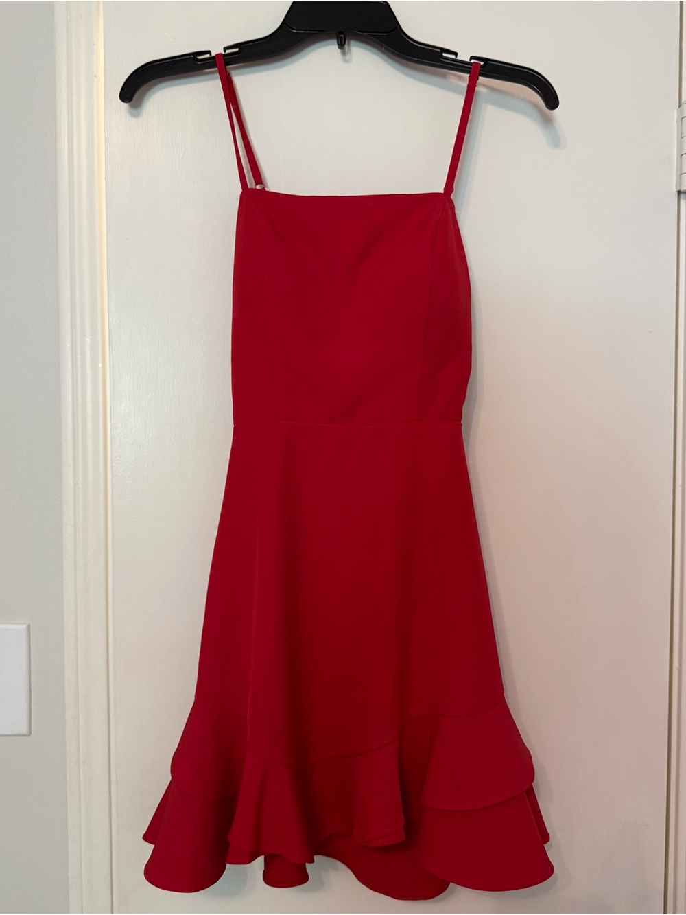 Elegant Red Ruffle-Hem Mini Dress with Spaghetti Straps and a Cute Bow